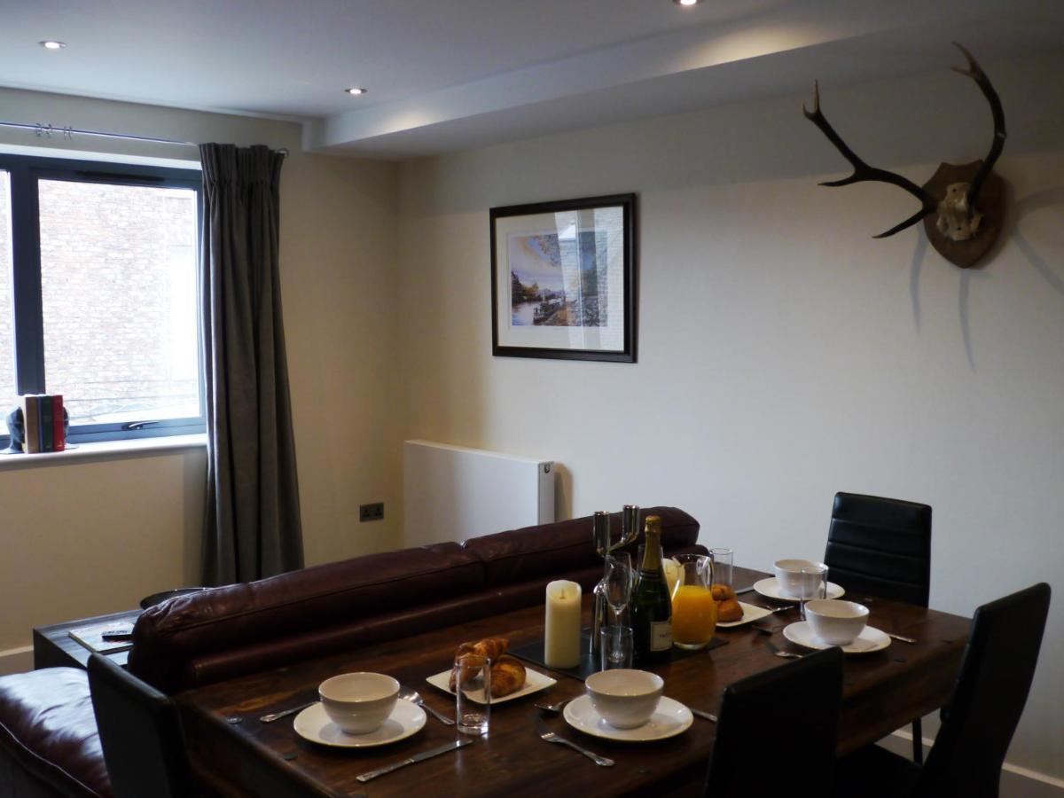 Vikings Two Bedroom With Free Parking. *